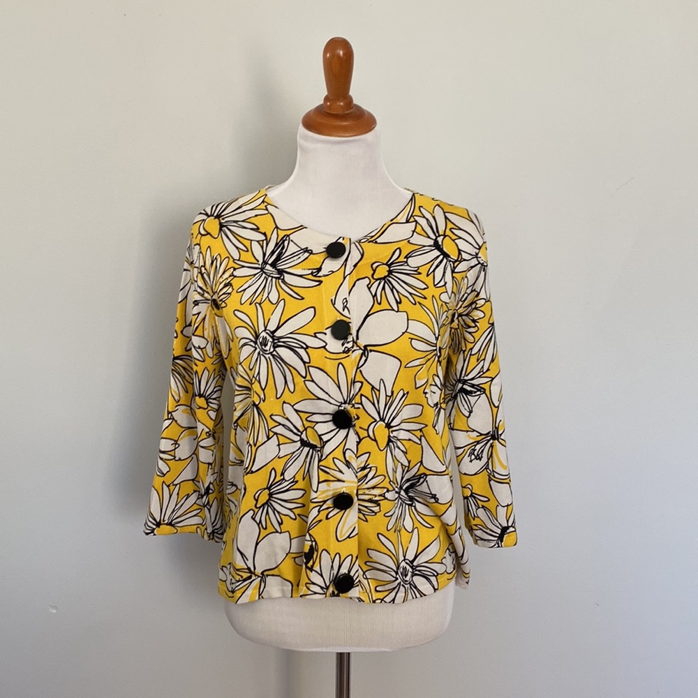 Super Cute Flower Cardigan